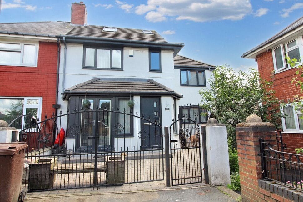 Semi-detached House in Leeds